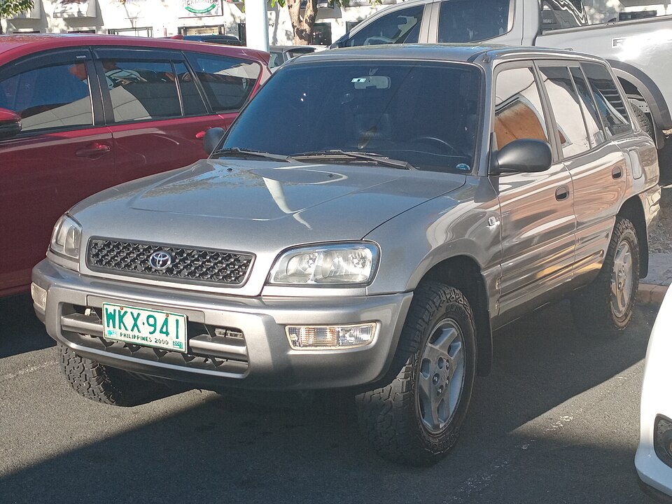 トヨタ RAV4 初代 の外観写真