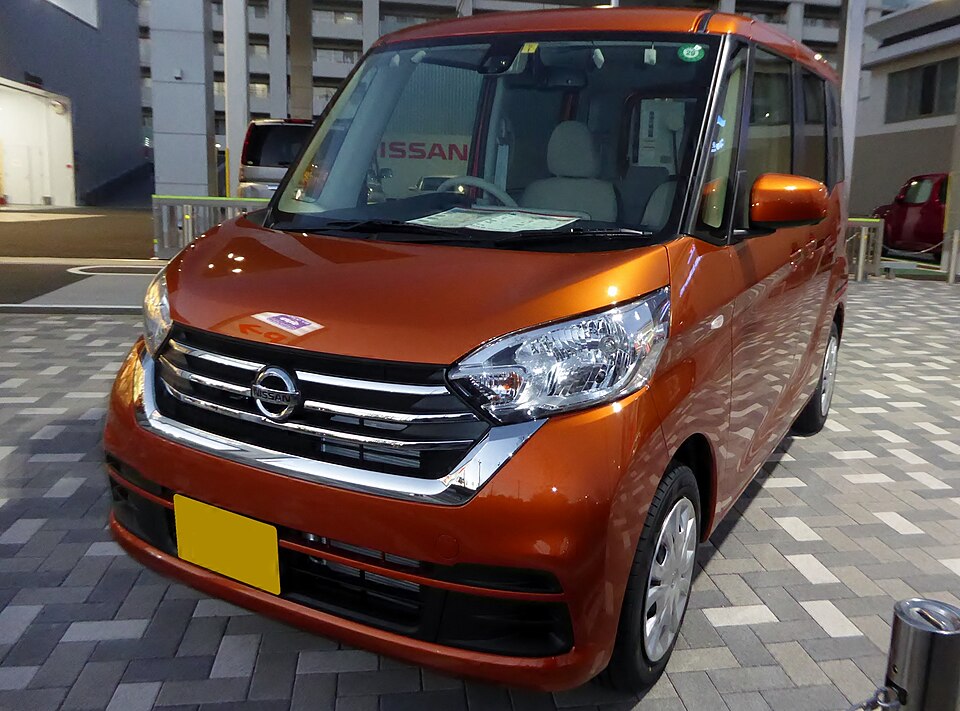 日産 ルークス 2代目 の外観写真