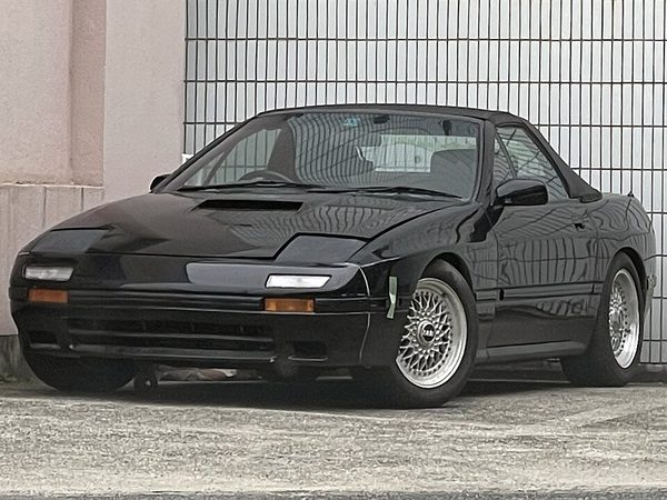 RX-7 2代目 の外観写真