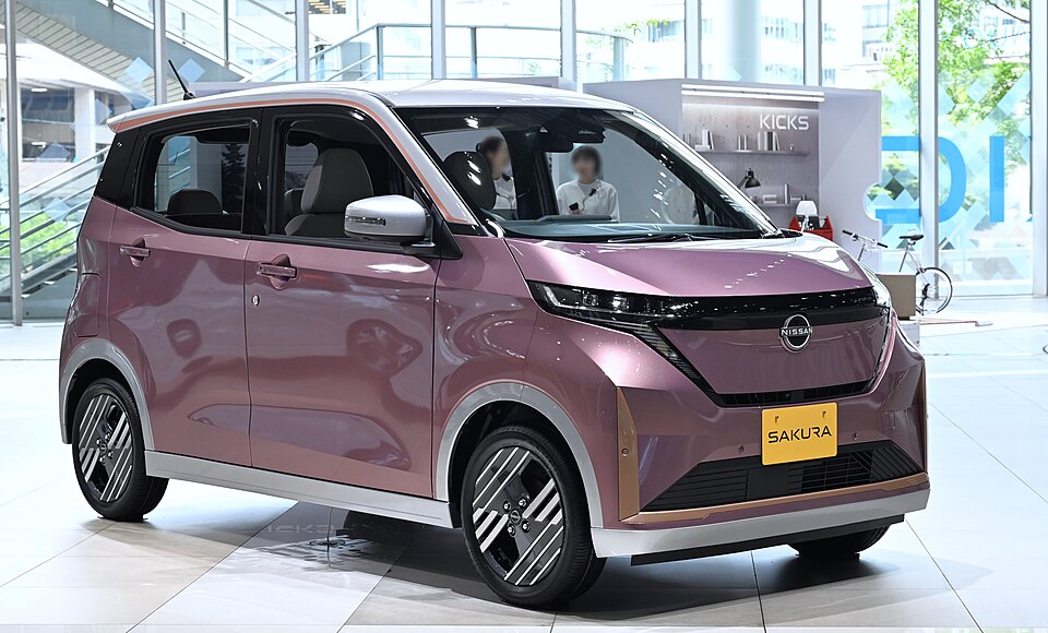 日産 サクラ 初代 の外観写真