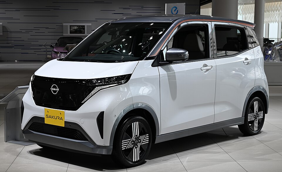 日産 サクラ 初代 の外観写真