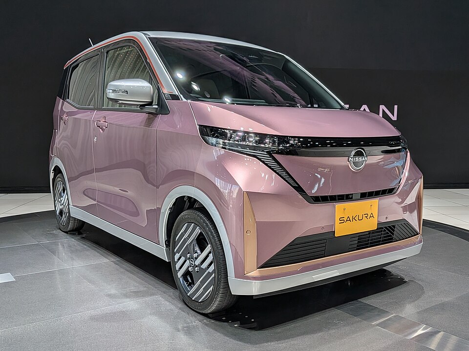 日産 サクラ 初代 の外観写真