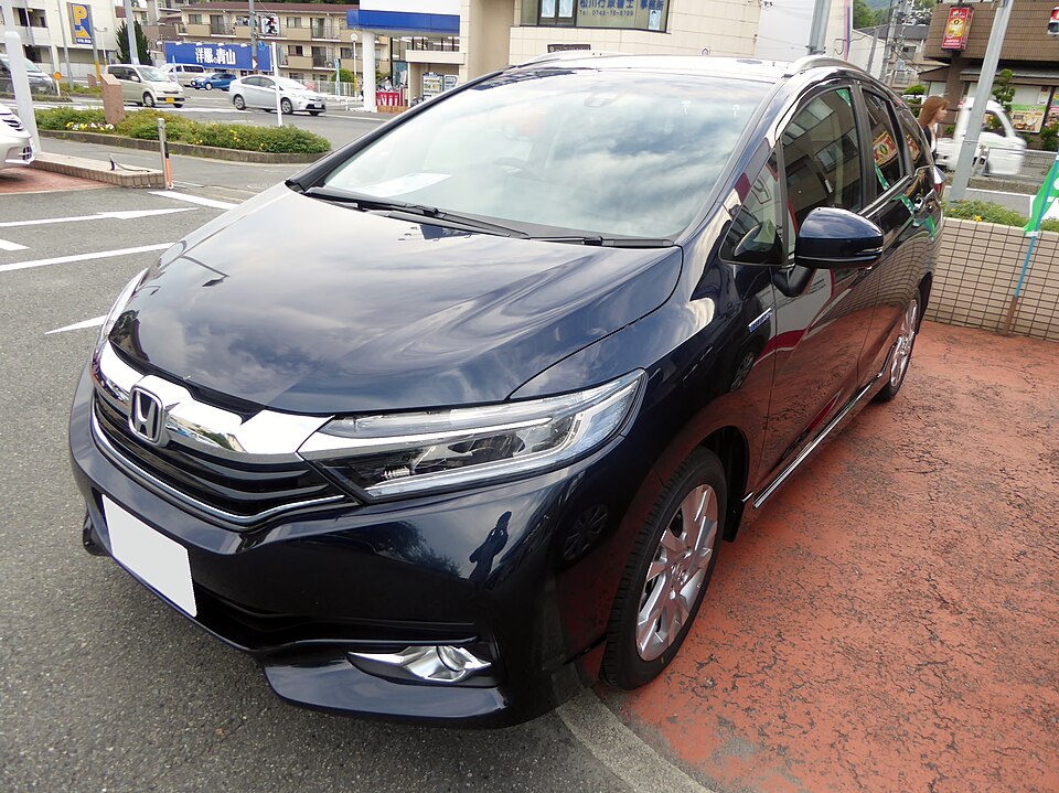 ホンダ シャトル 2代目 の正面写真