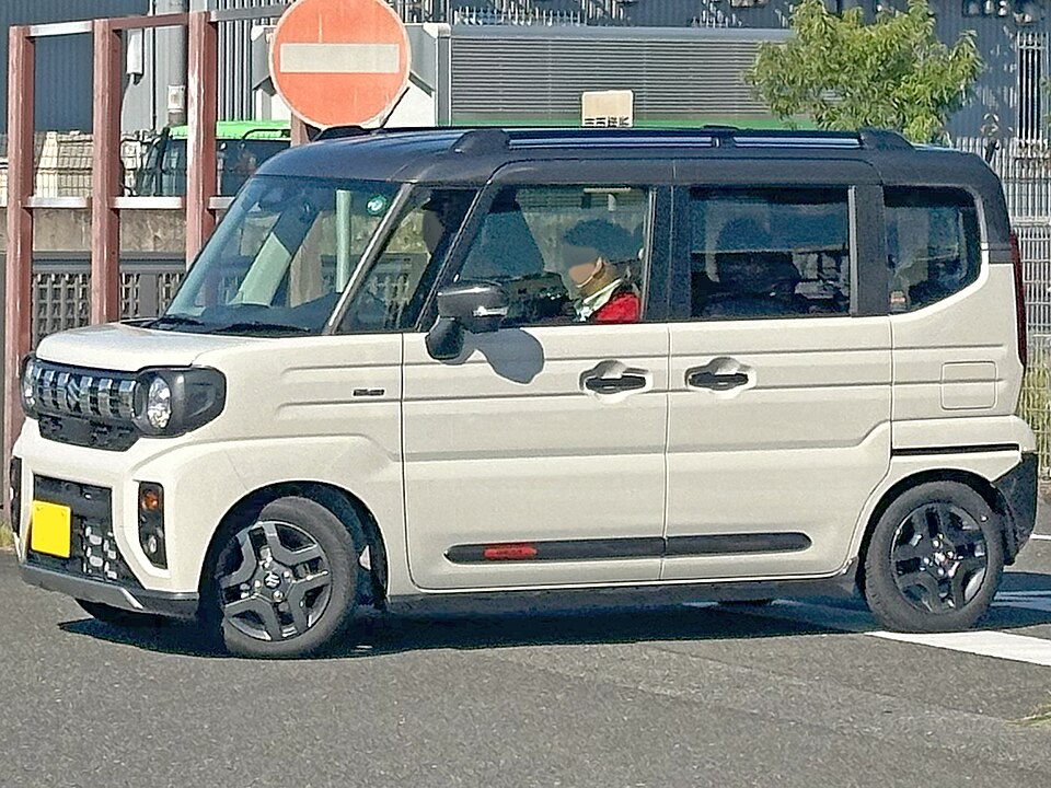 スズキ スペーシア 3代目 ギア の外観写真