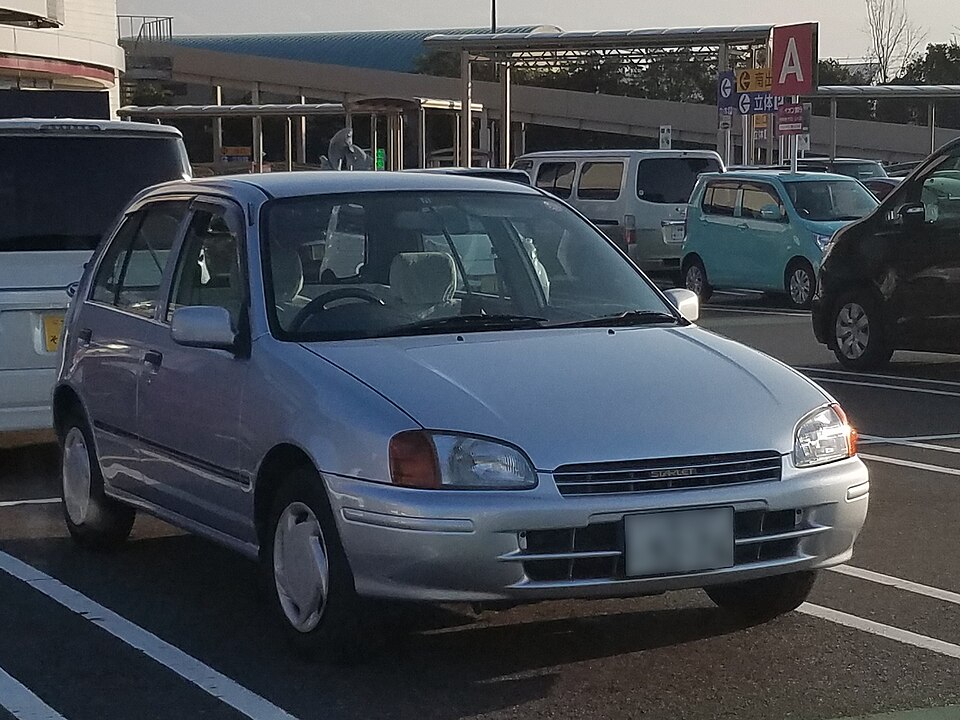 トヨタ スターレット 5代目 の外観写真