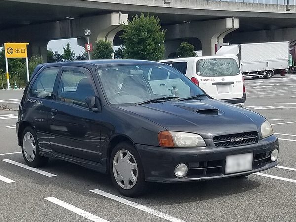 スターレット 5代目 の外観写真