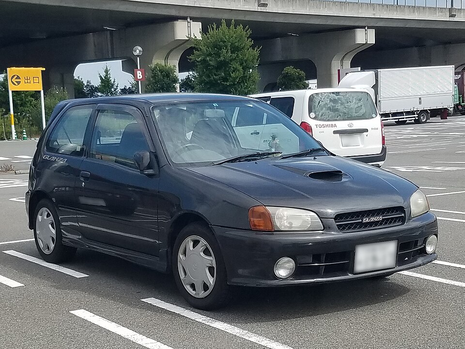 トヨタ スターレット 5代目 の外観写真