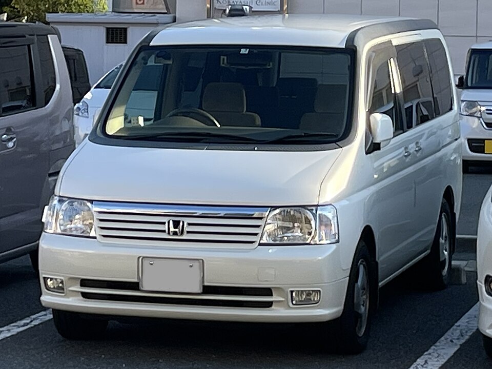 ホンダ ステップワゴン 2代目 の正面写真
