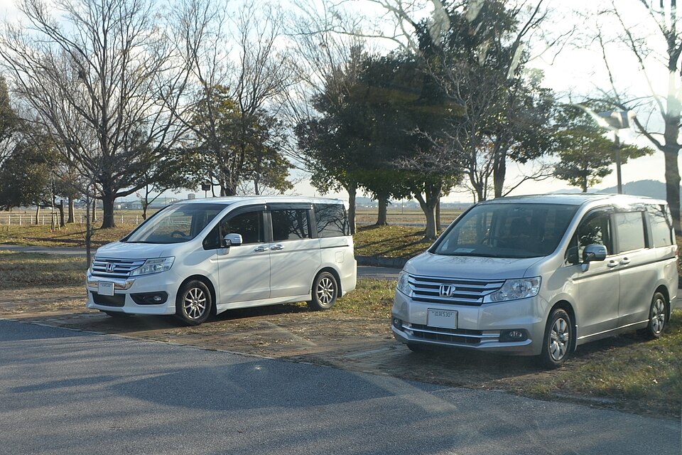 ホンダ ステップワゴン 4代目 標準 の写真