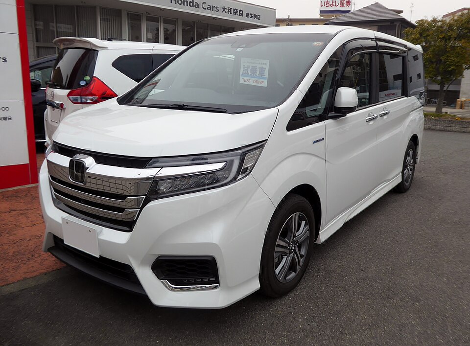 ホンダ ステップワゴン 5代目 スパーダ スパーダ の写真