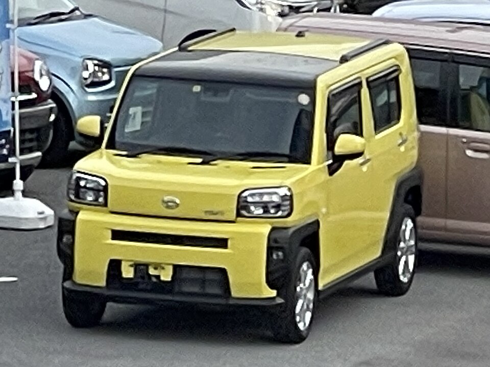 ダイハツ タフト 初代 の正面写真
