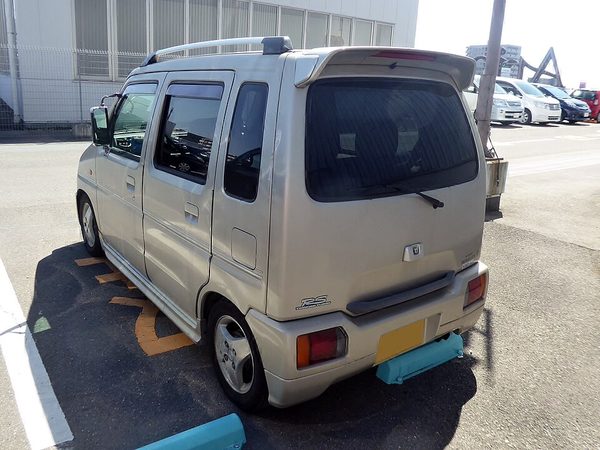 ワゴンR 初代 後期 の後方写真