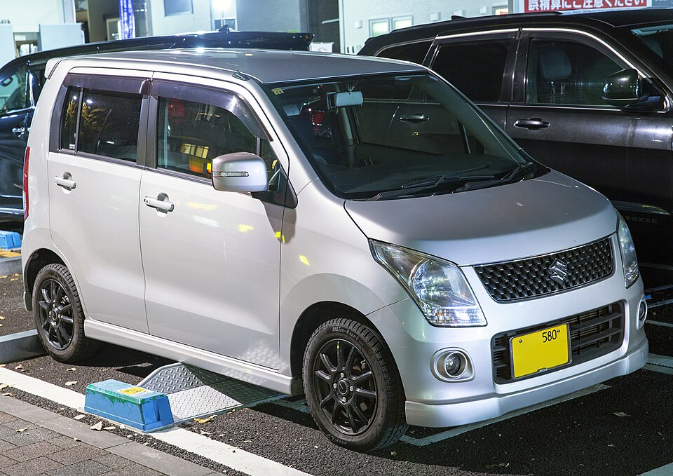 スズキ ワゴンR 3代目 の斜め前写真
