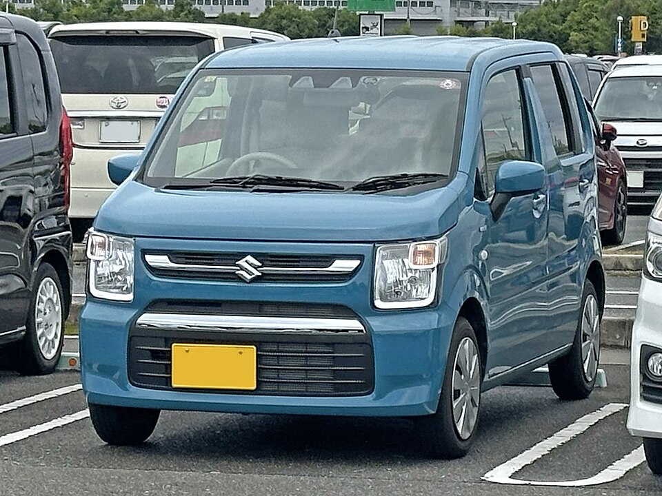 スズキ ワゴンR 6代目 後期 の正面写真