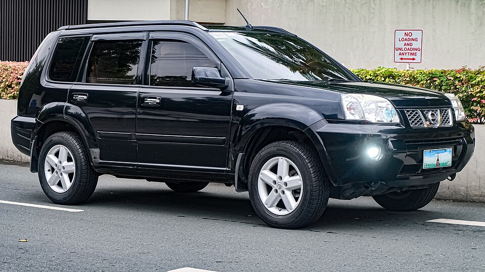 日産 エクストレイル 初代 の外観写真