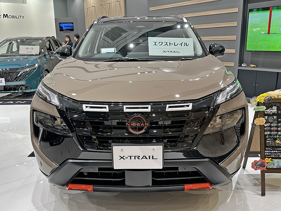 日産 エクストレイル 4代目 ROCK CREEK の正面写真