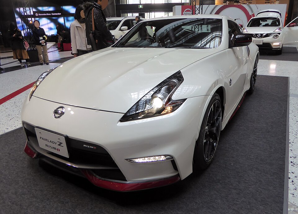 日産 フェアレディZ 7代目 の正面写真