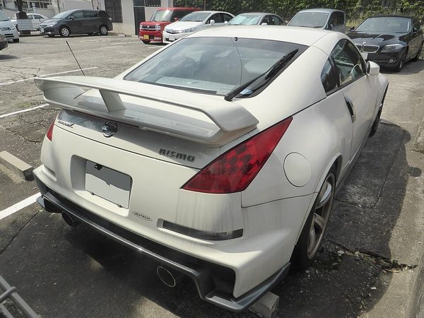 フェアレディZ 5代目 NISMO の後方写真