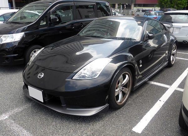 フェアレディZ 5代目 NISMO の正面写真